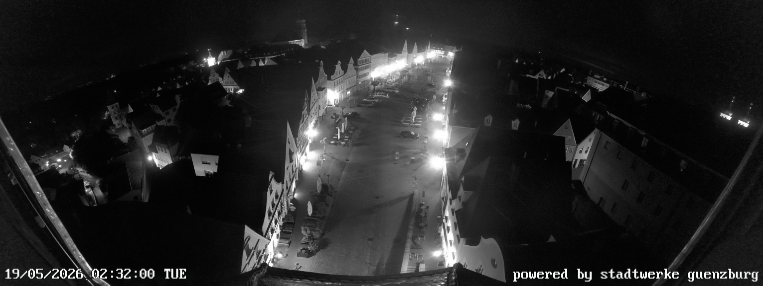 Archived image Webcam Günzburg Town Square
