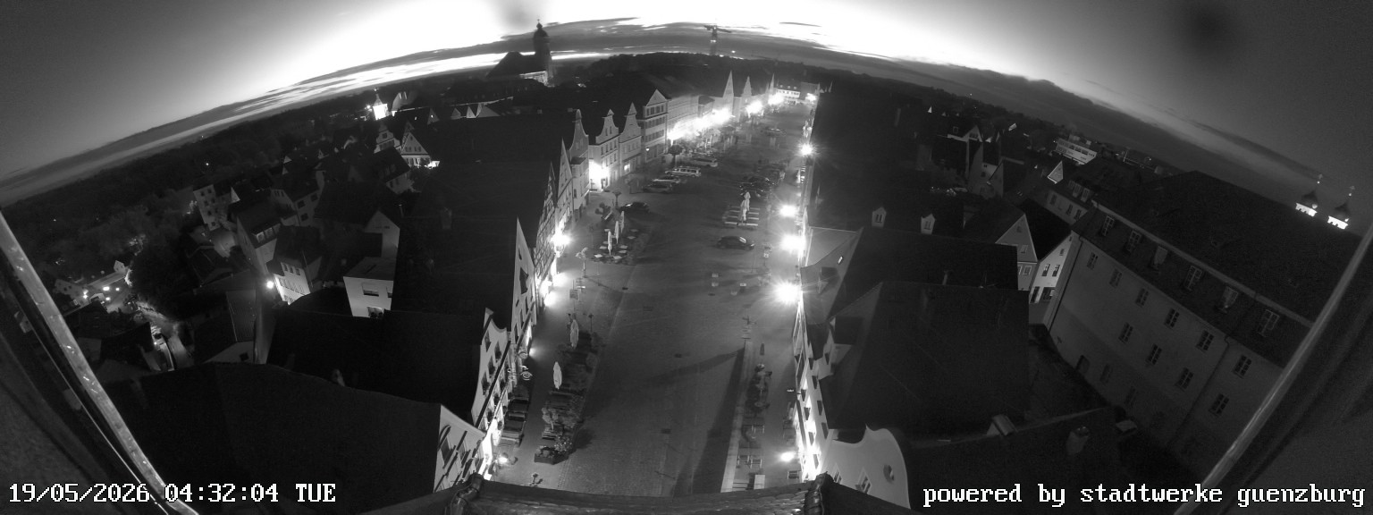 Archived image Webcam Günzburg Town Square