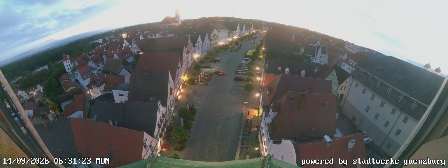 Archived image Webcam Günzburg Town Square