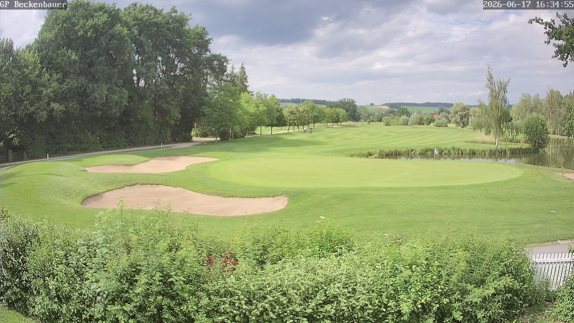 Archived image Webcam Beckenbauer Golf Course