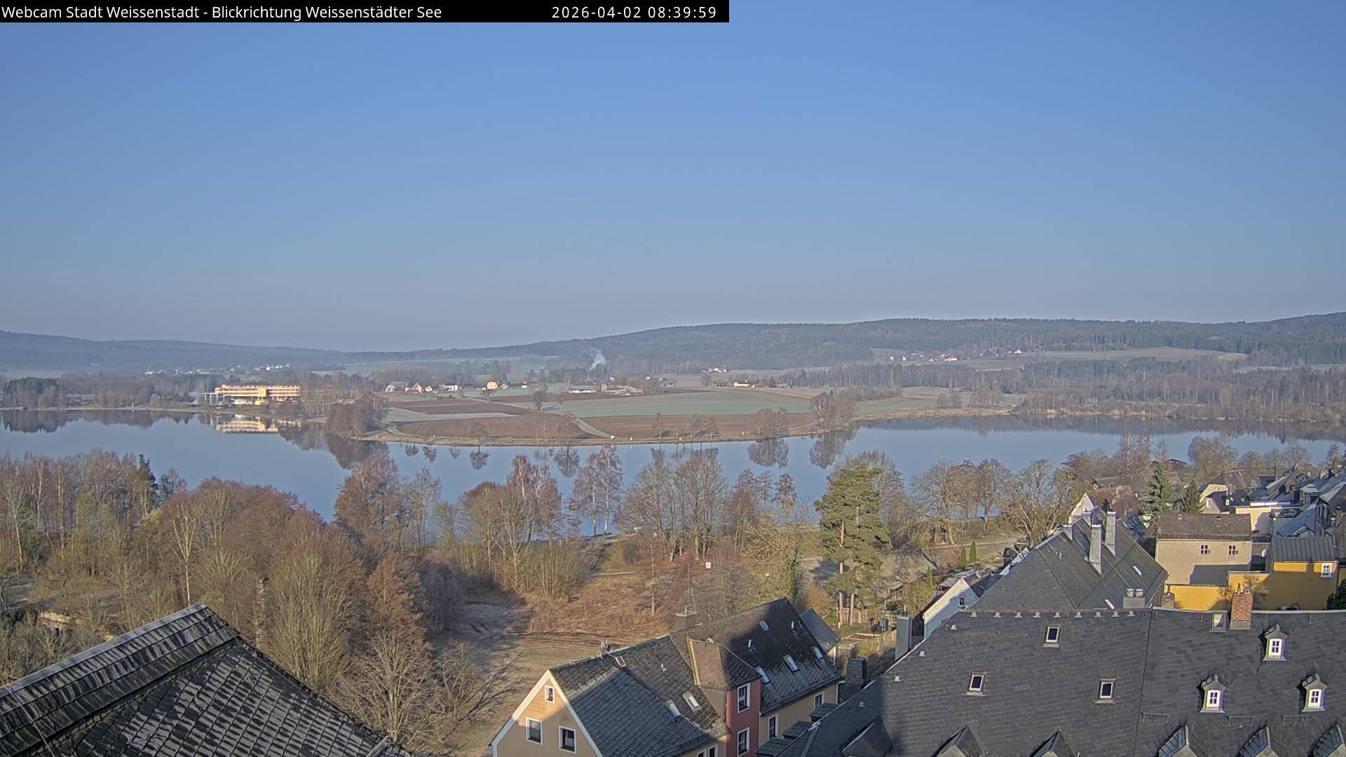 Archived image Webcam View over the Swimming Lake Weißenstädter See