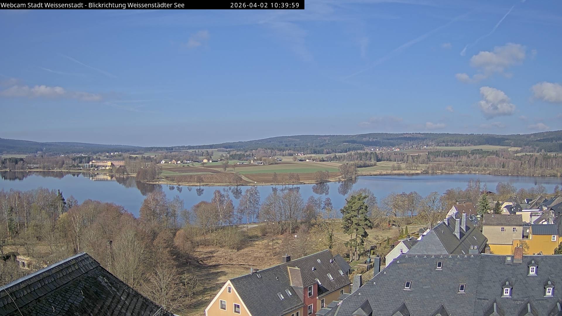 Archived image Webcam View over the Swimming Lake Weißenstädter See