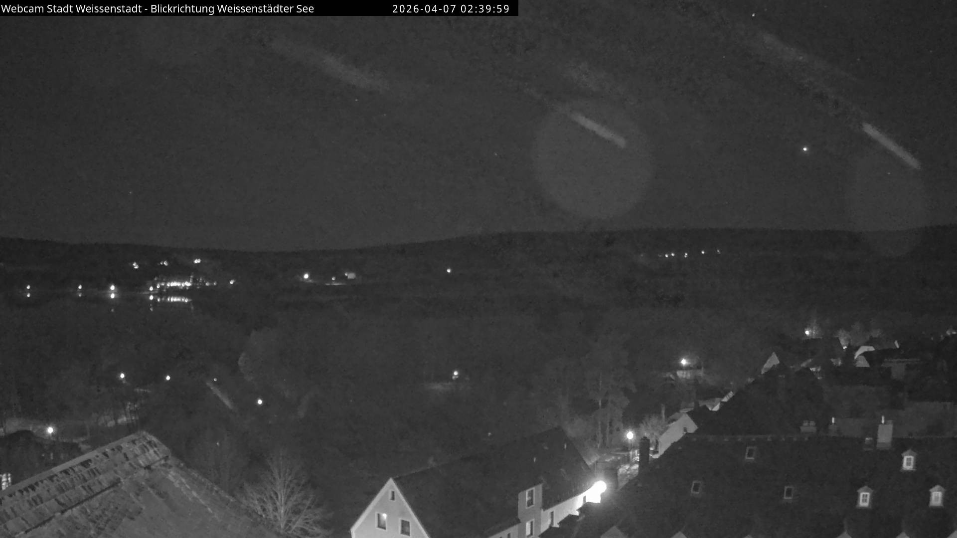 Archived image Webcam View over the Swimming Lake Weißenstädter See