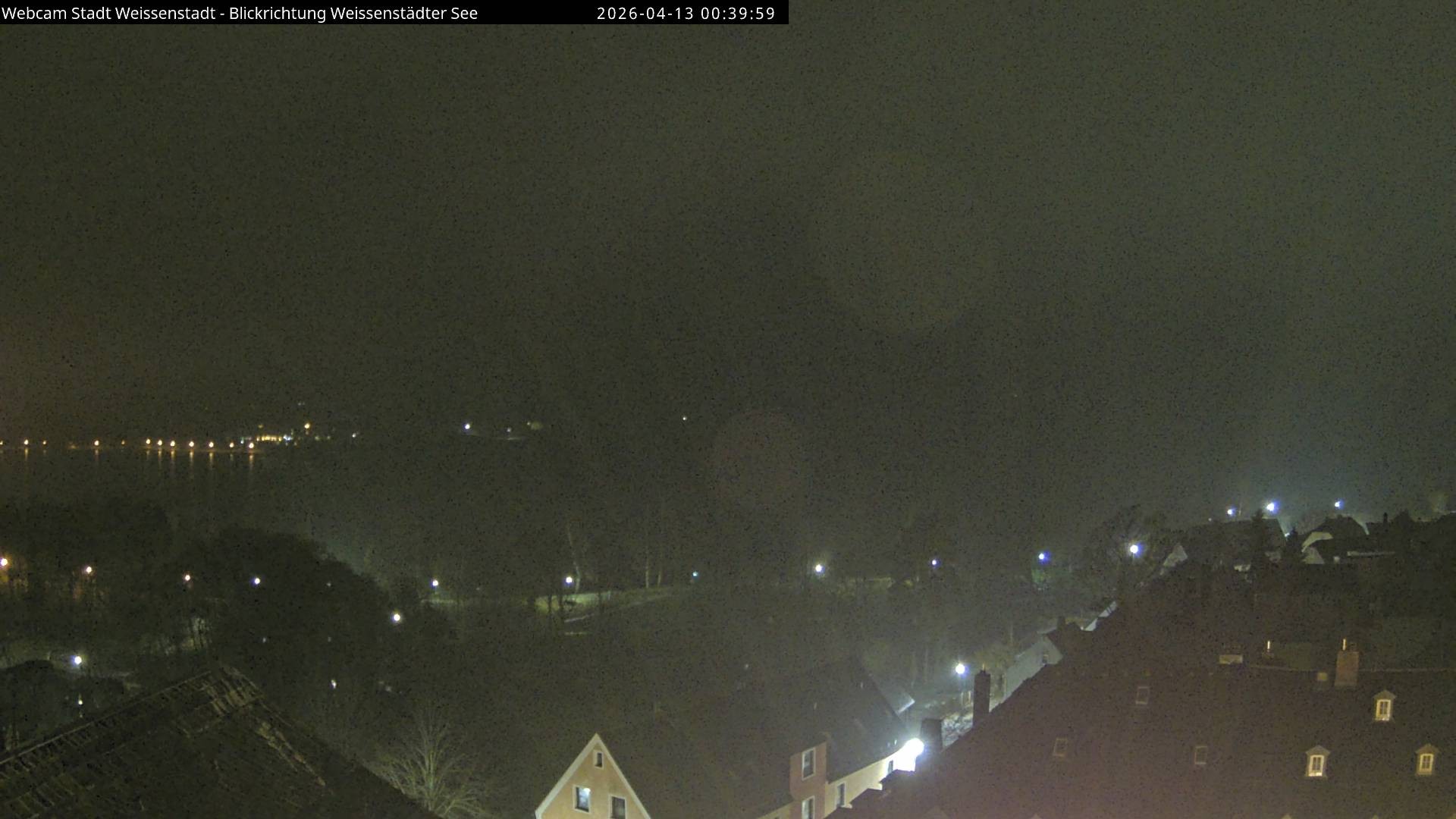 Archived image Webcam View over the Swimming Lake Weißenstädter See