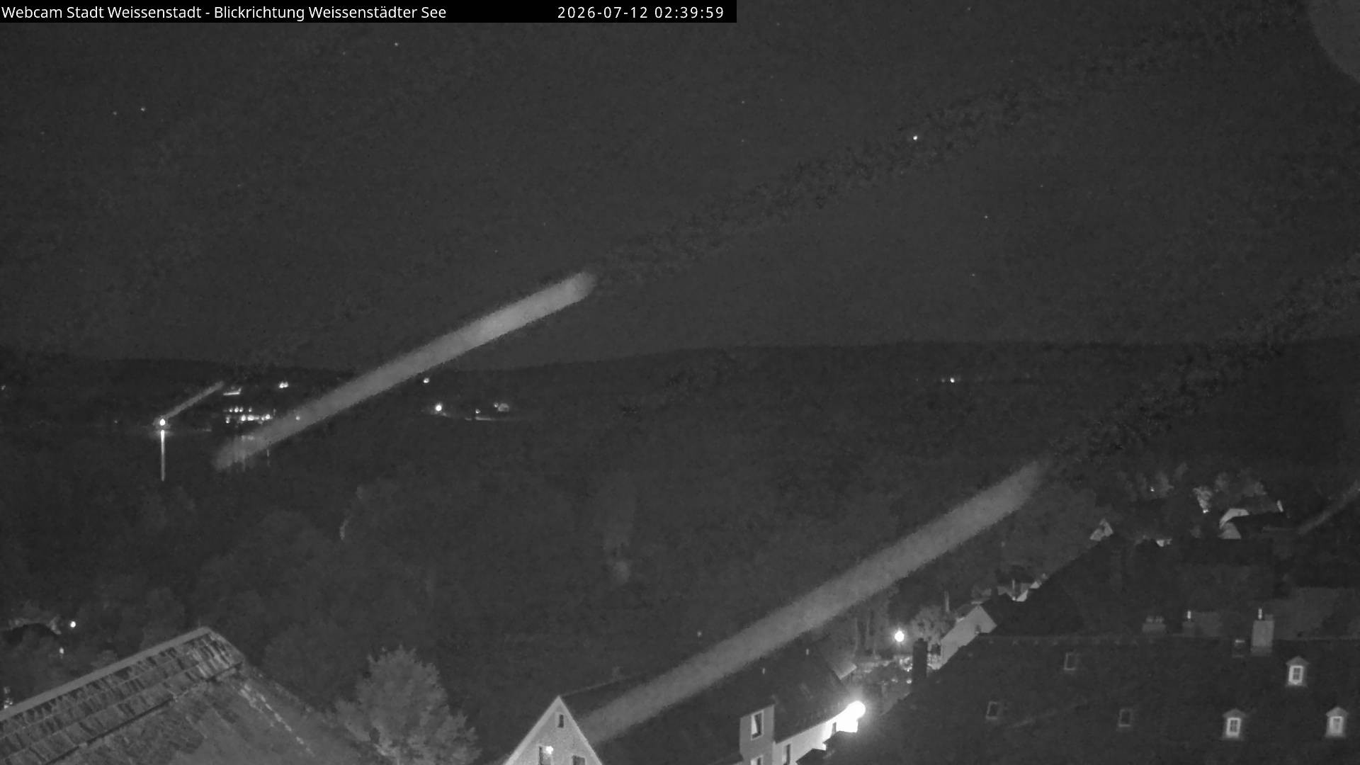 Archived image Webcam View over the Swimming Lake Weißenstädter See