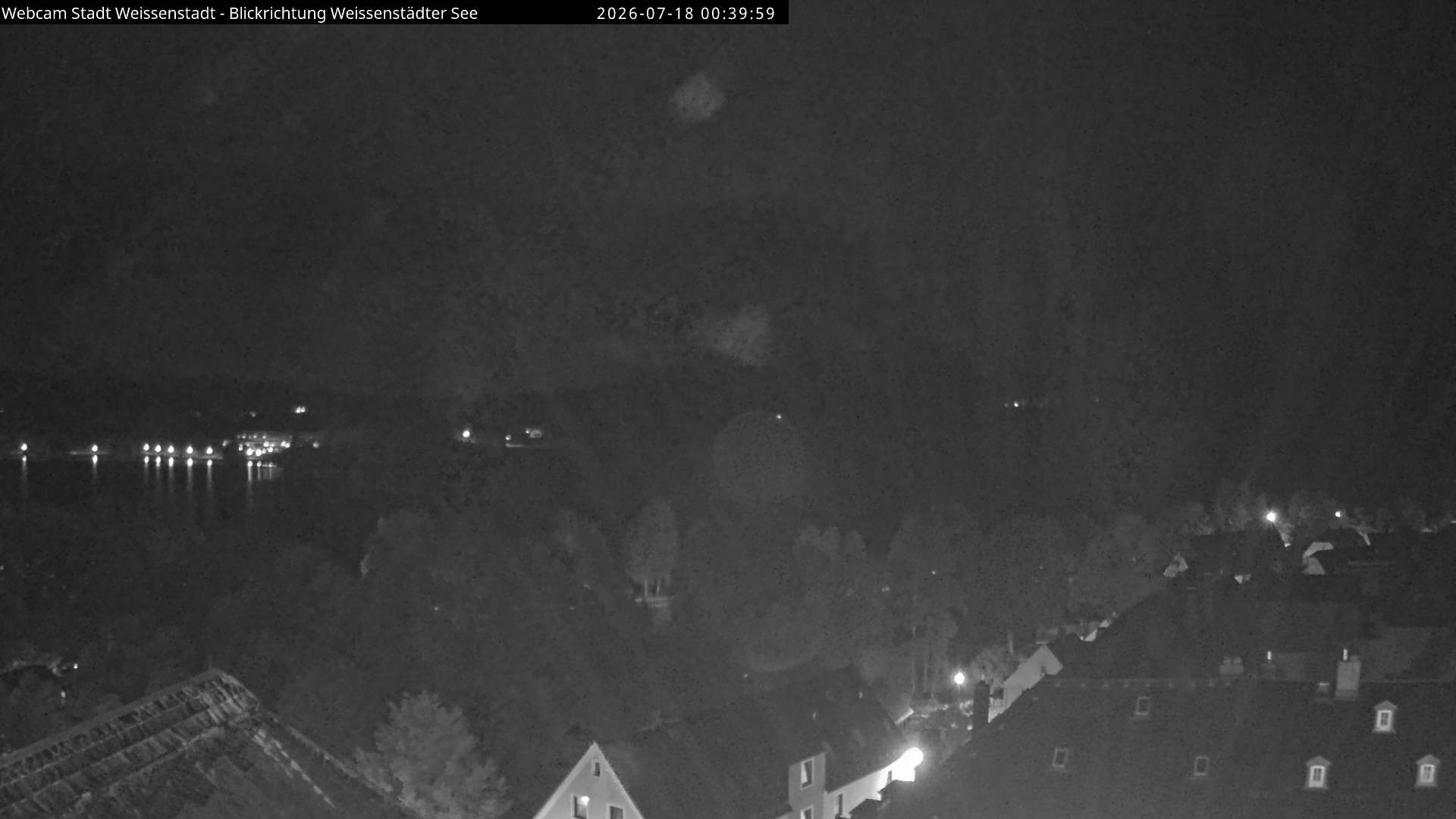 Archived image Webcam View over the Swimming Lake Weißenstädter See