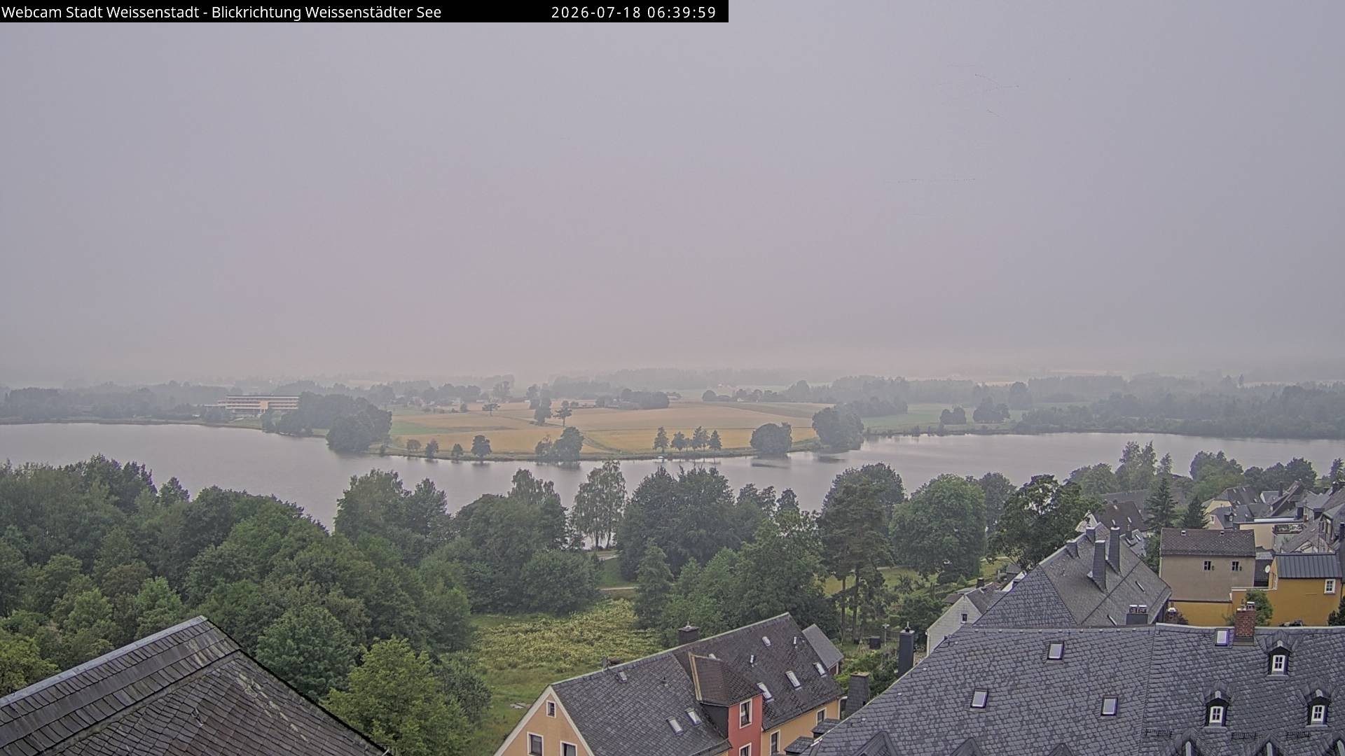 Archived image Webcam View over the Swimming Lake Weißenstädter See