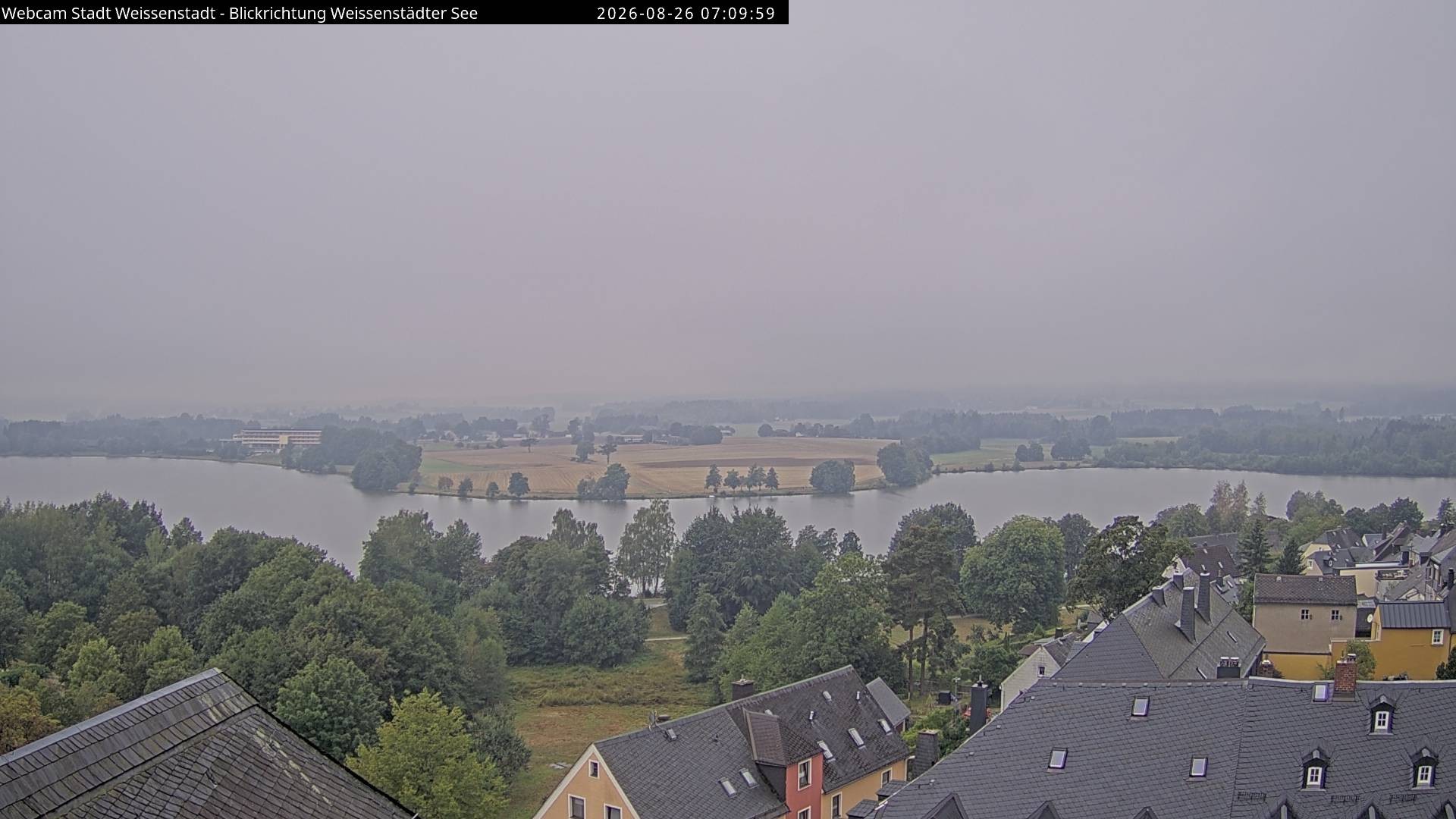 Archived image Webcam View over the Swimming Lake Weißenstädter See