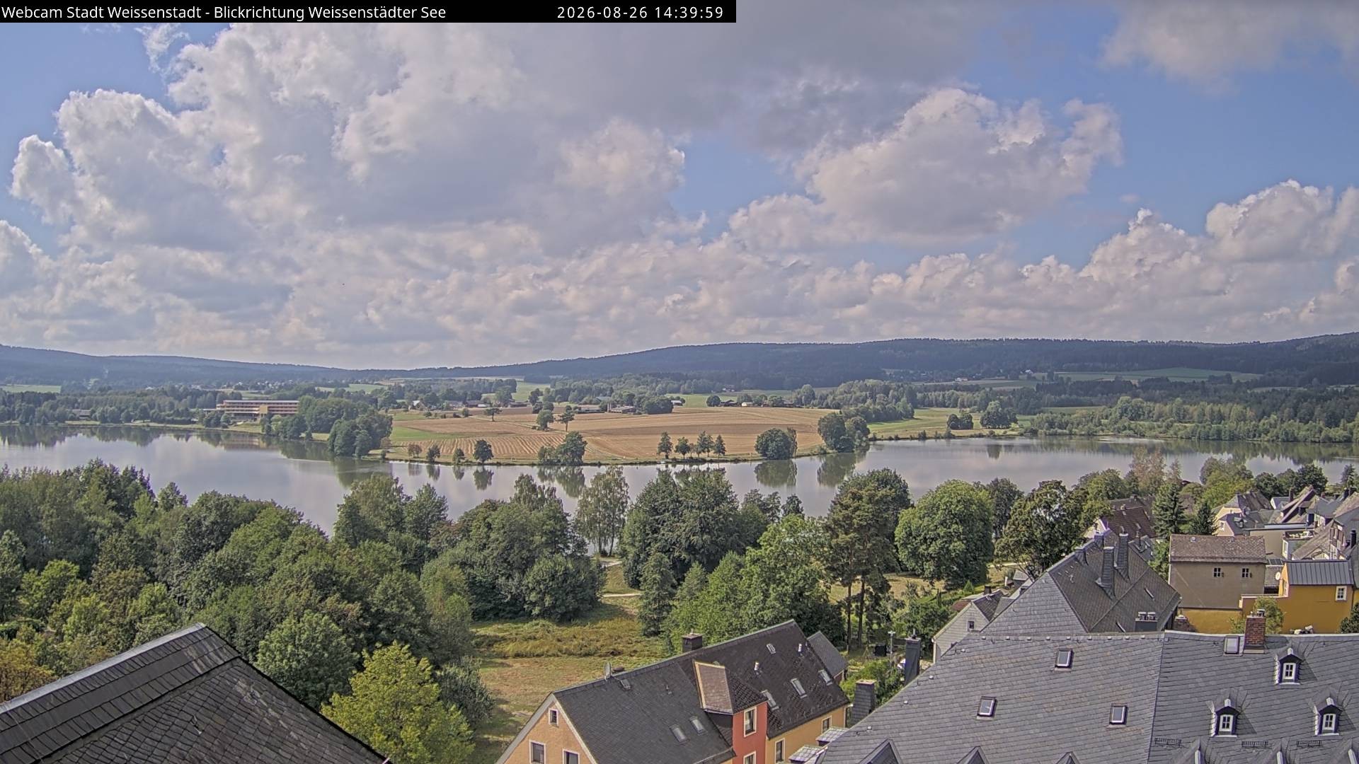 Archived image Webcam View over the Swimming Lake Weißenstädter See