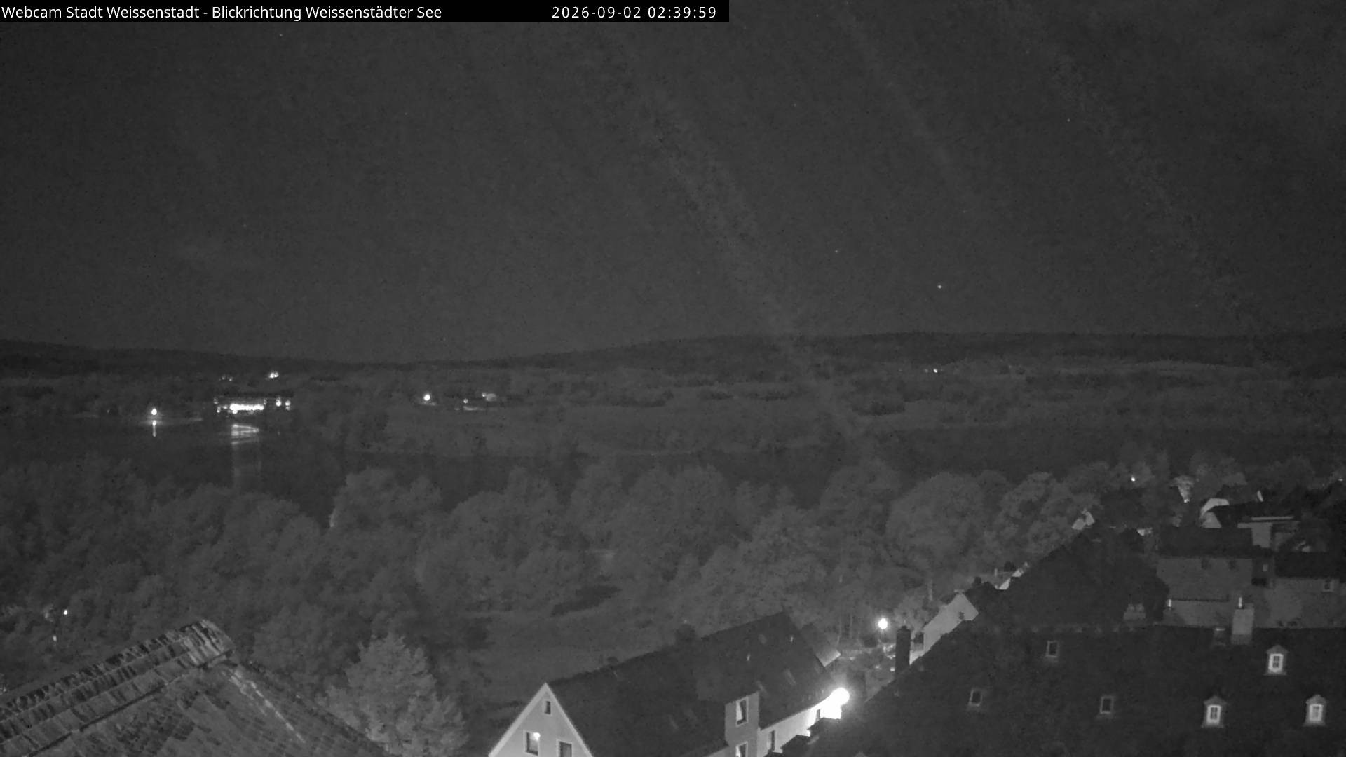 Archived image Webcam View over the Swimming Lake Weißenstädter See