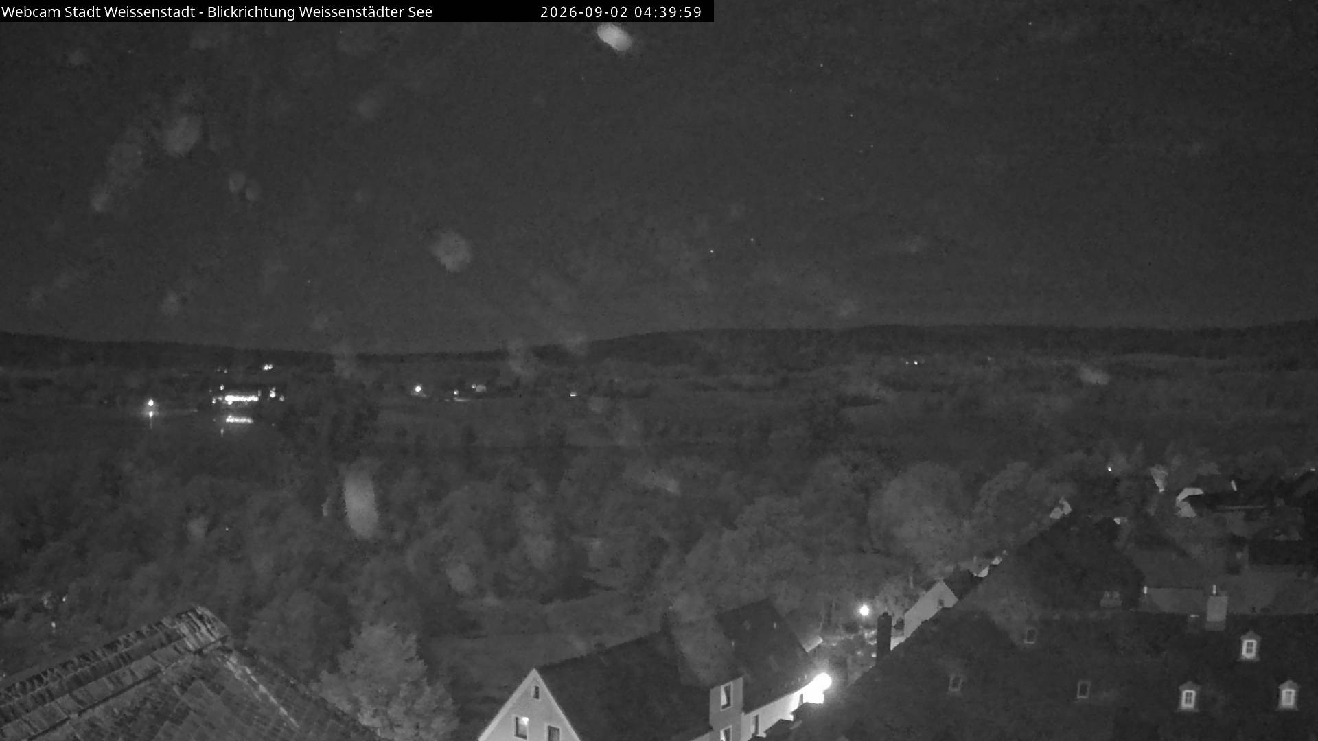 Archived image Webcam View over the Swimming Lake Weißenstädter See
