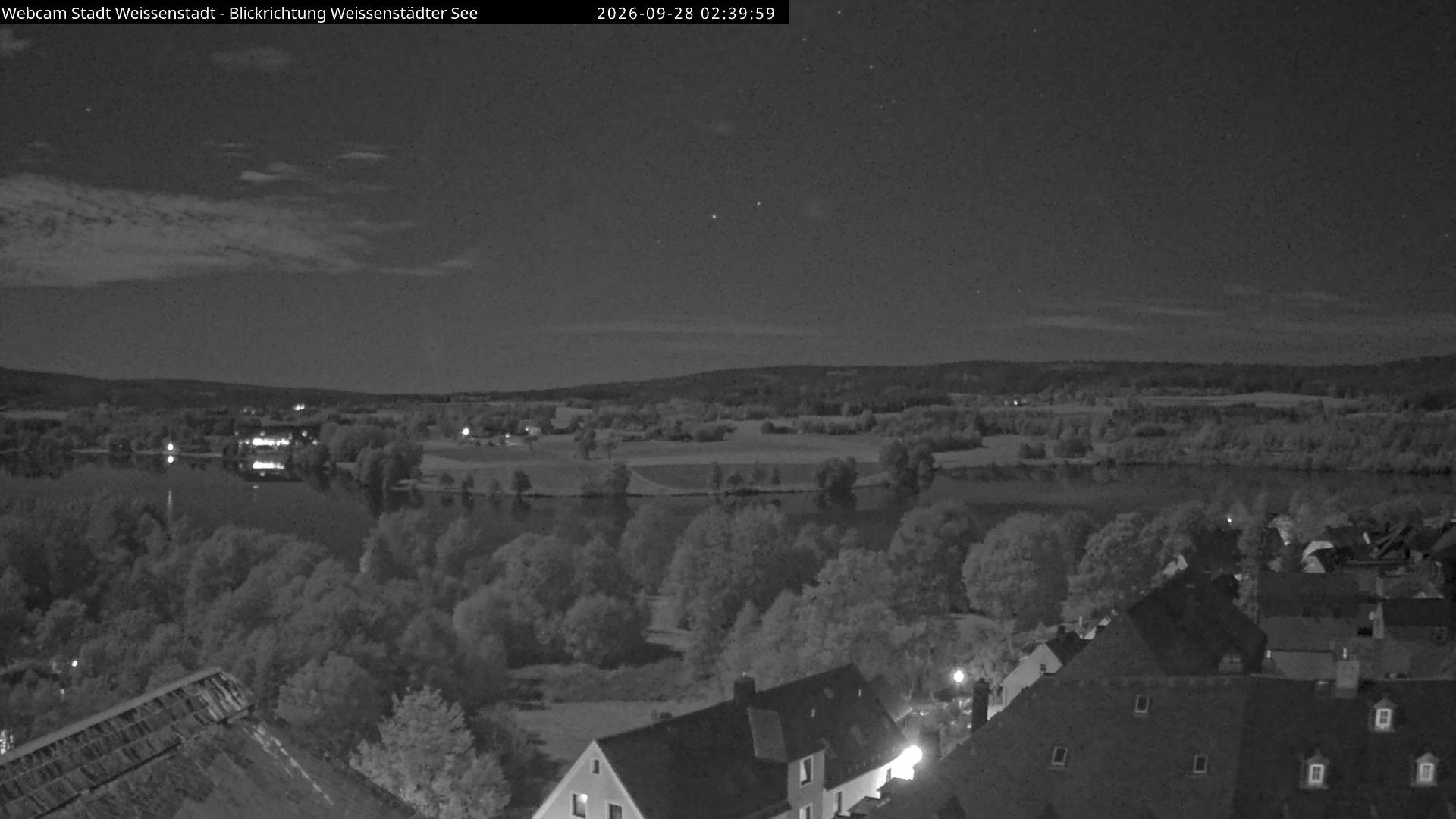 Archived image Webcam View over the Swimming Lake Weißenstädter See
