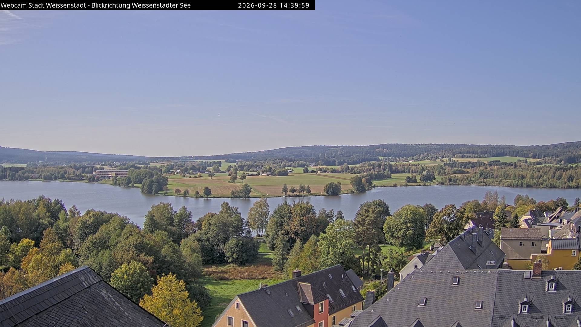 Archived image Webcam View over the Swimming Lake Weißenstädter See