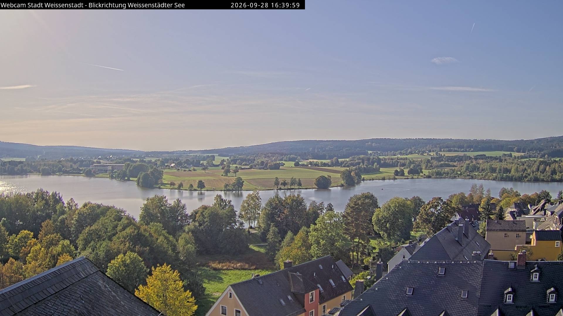 Archived image Webcam View over the Swimming Lake Weißenstädter See