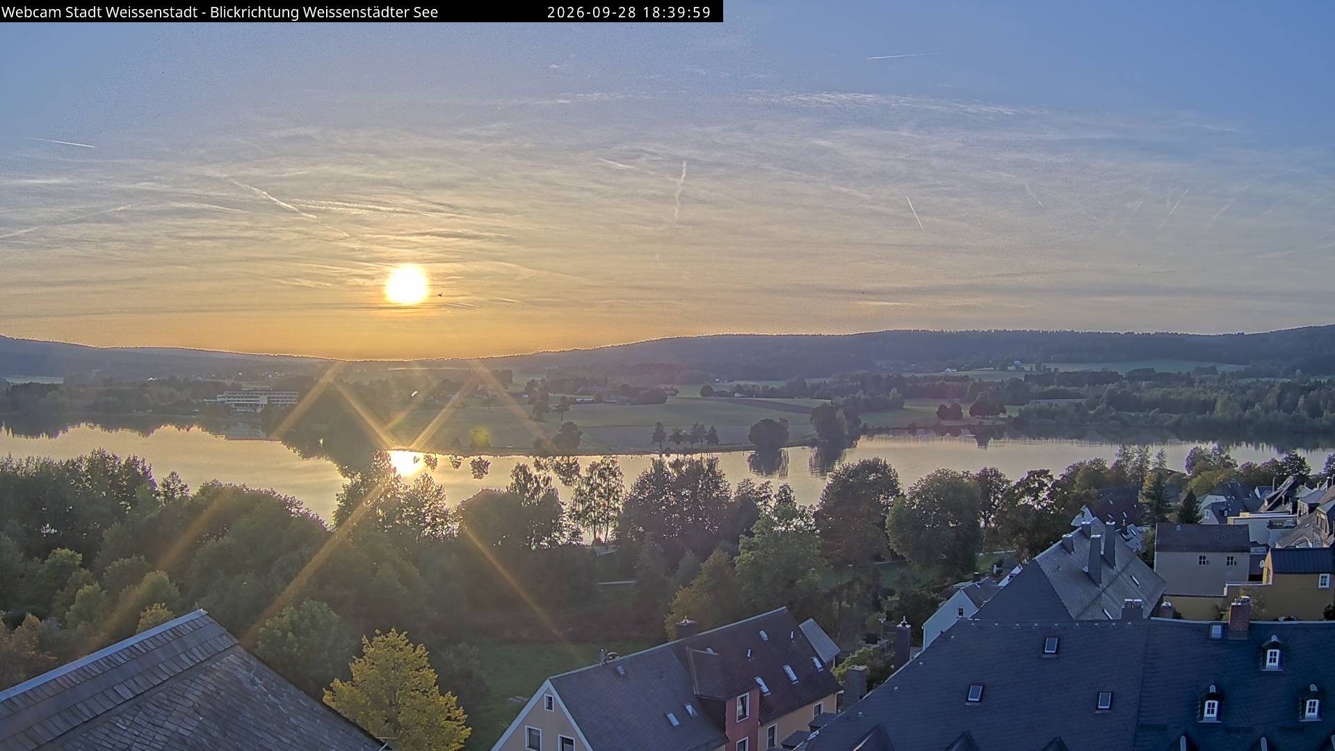 Archived image Webcam View over the Swimming Lake Weißenstädter See
