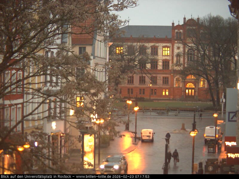 Archived image Webcam Rostock (University square)