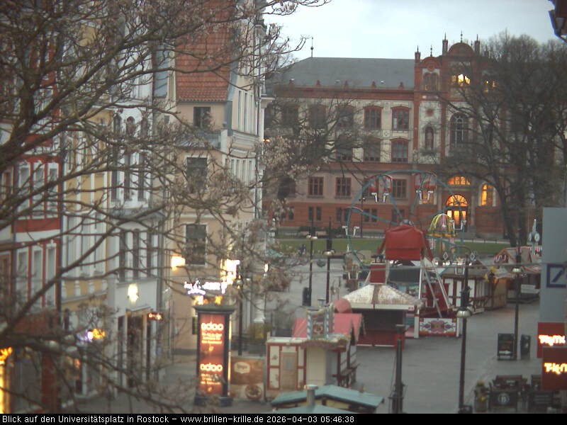 Archived image Webcam Rostock (University square)