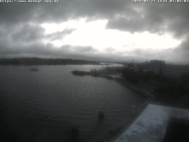 Archiv Foto Webcam Rostock - Hafen