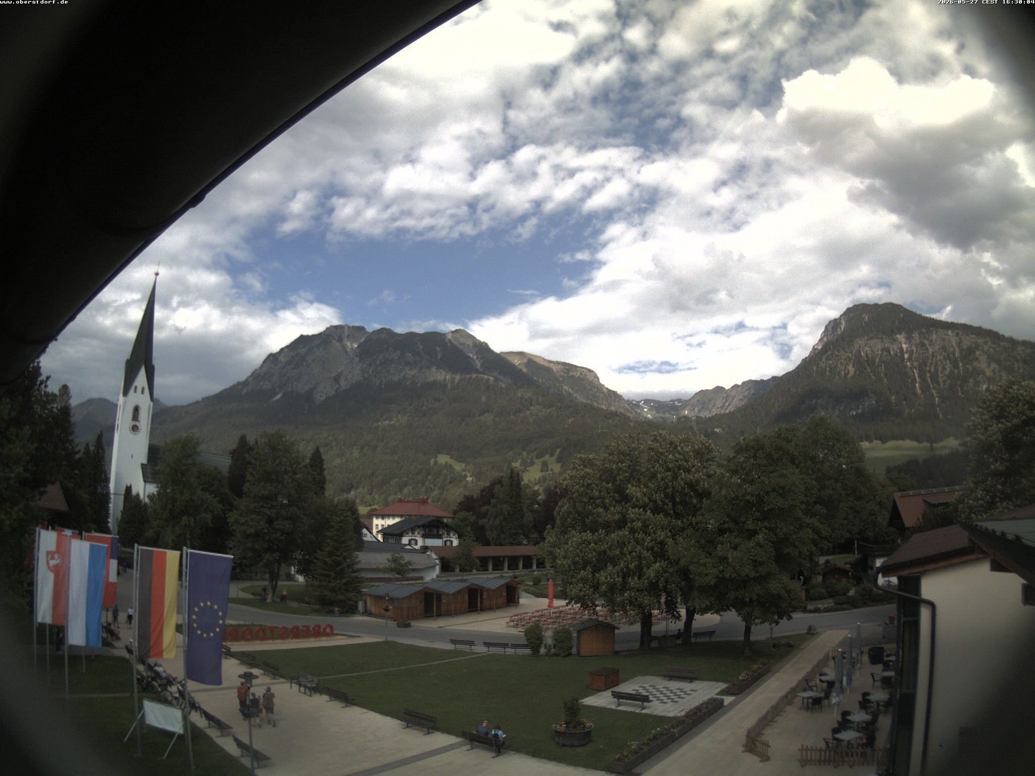 Archived image Webcam St. John's Church Oberstdorf