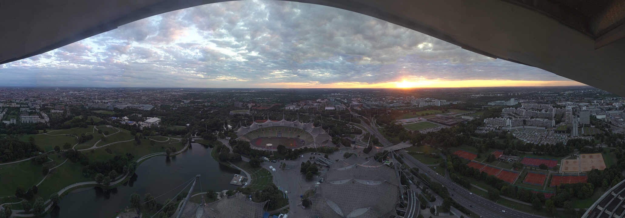 Archiv Foto Webcam München: Panorama Olympiastadion und Olympiapark