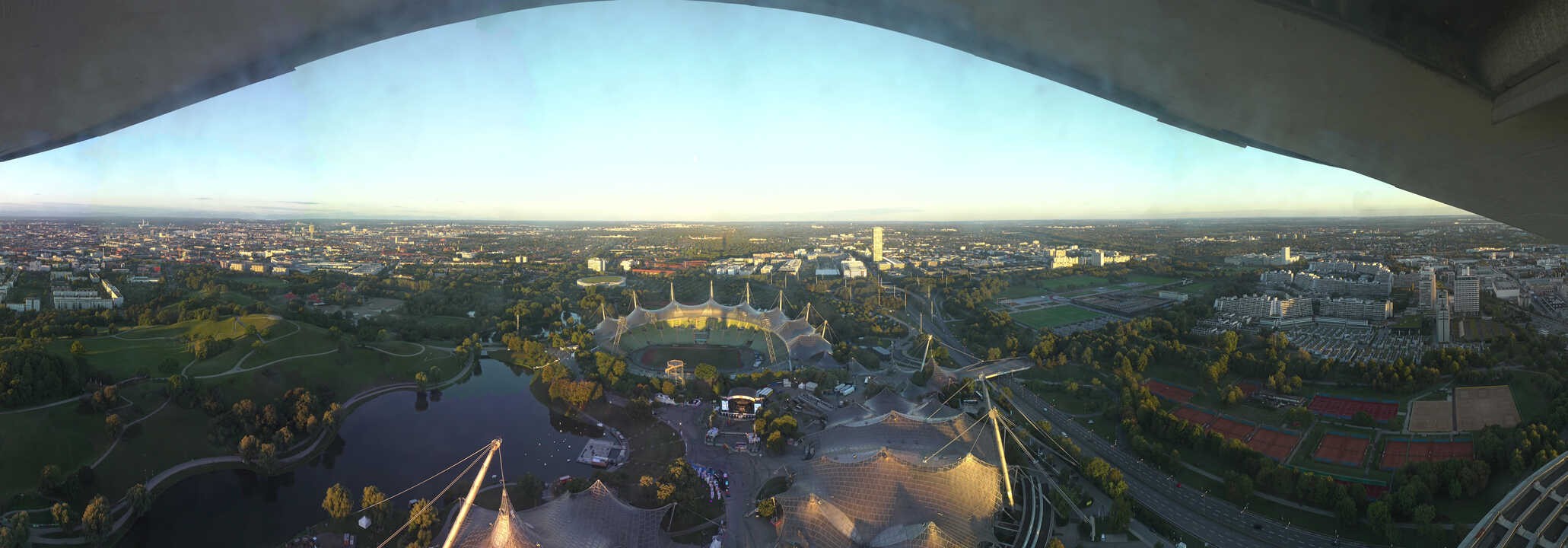 Archiv Foto Webcam München: Panorama Olympiastadion und Olympiapark