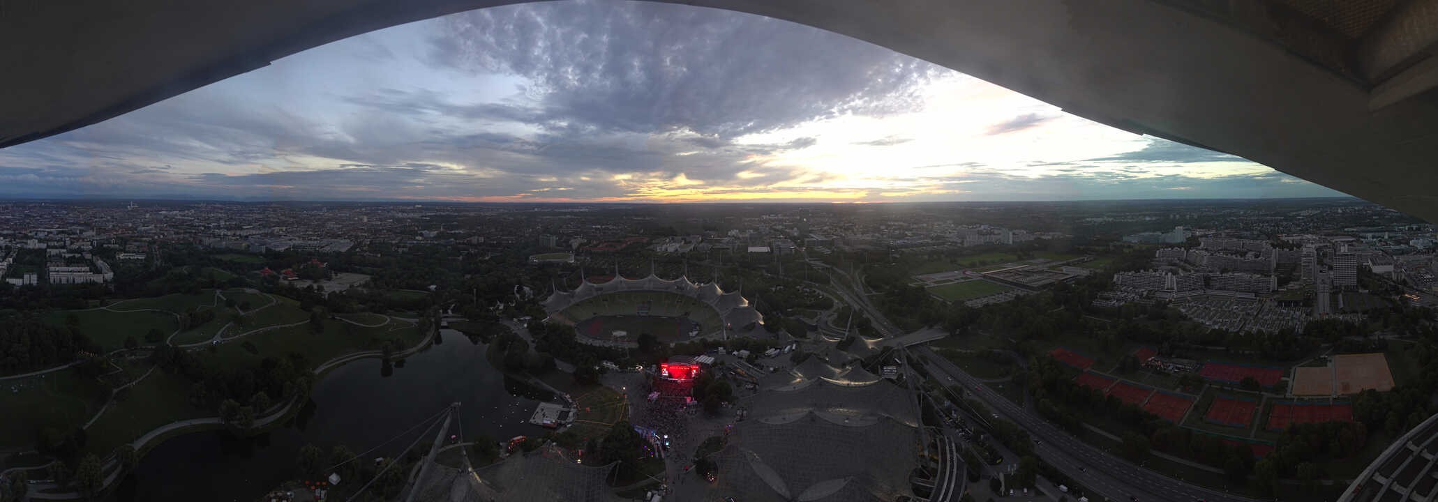 Archiv Foto Webcam München: Panorama Olympiastadion und Olympiapark