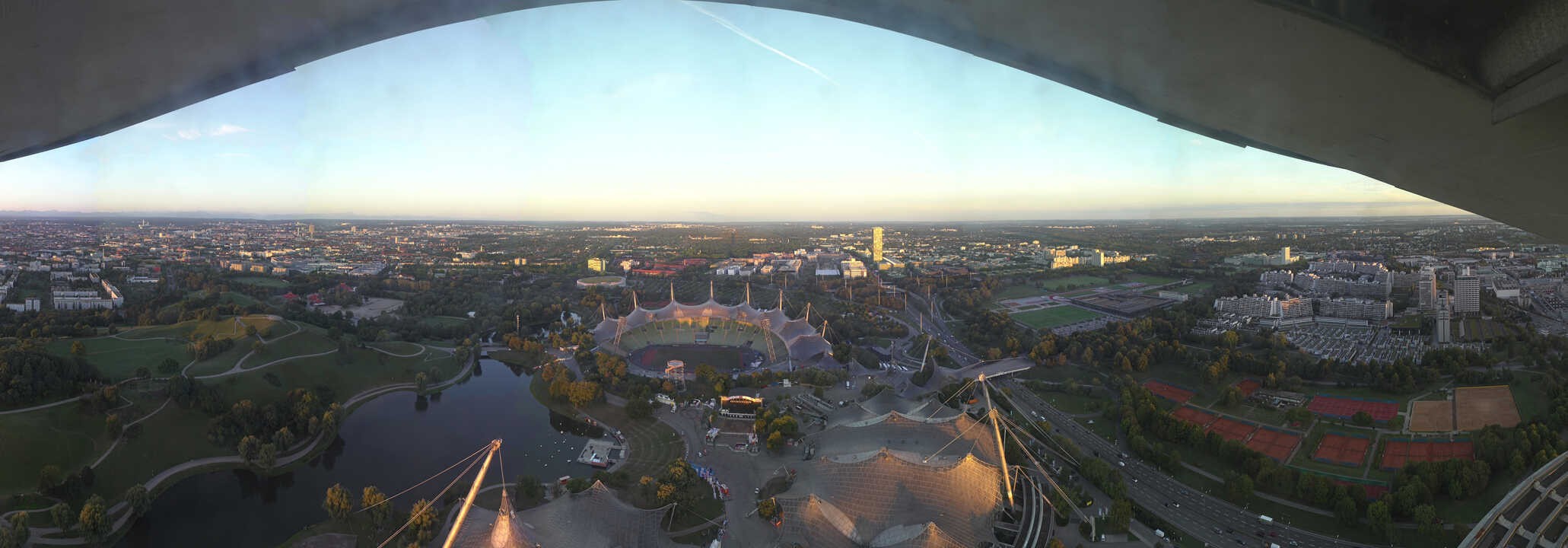 Archiv Foto Webcam München: Panorama Olympiastadion und Olympiapark