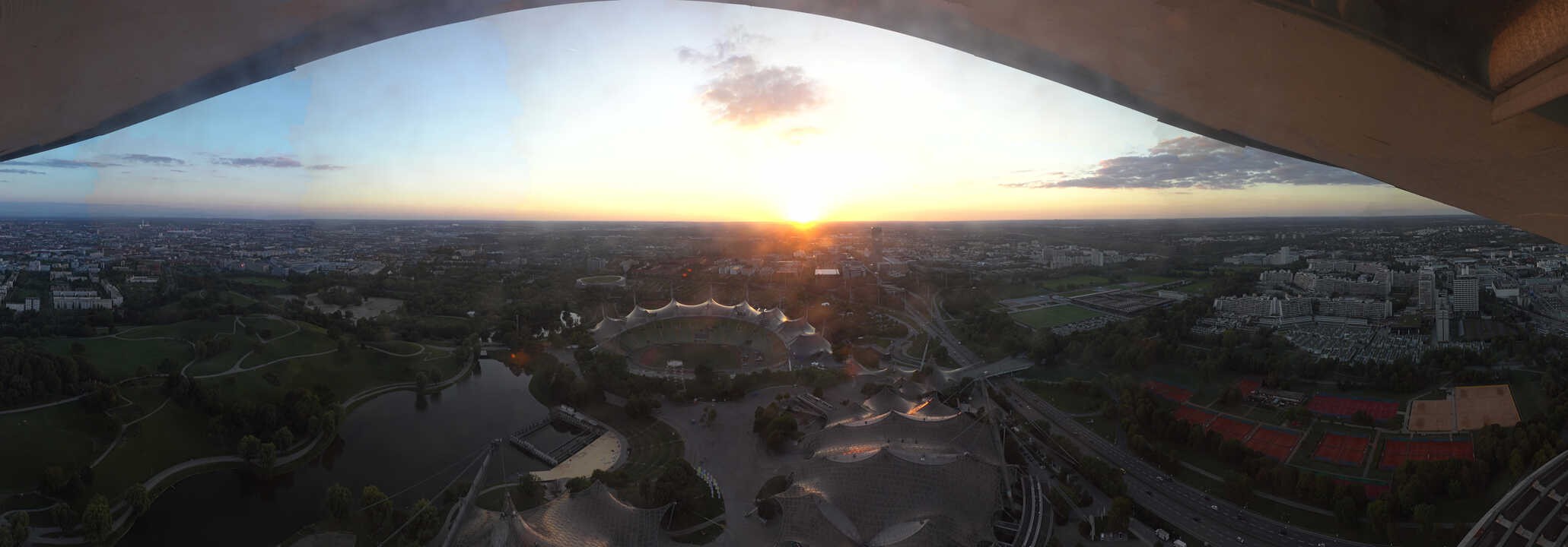 Archiv Foto Webcam München: Panorama Olympiastadion und Olympiapark