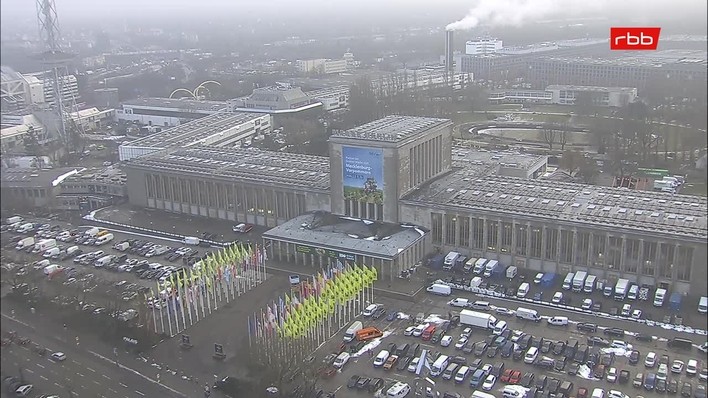 Archiv Foto Webcam Berlin: Theodor-Heuss-Platz am Funkhaus