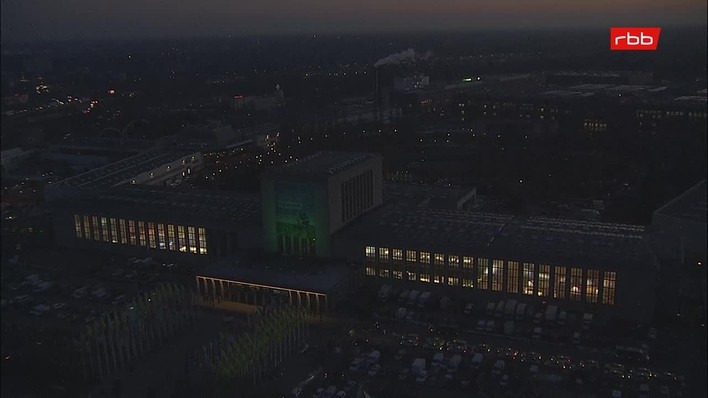 Archiv Foto Webcam Berlin: Theodor-Heuss-Platz am Funkhaus