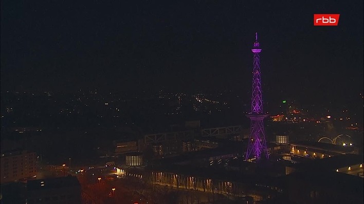 Archiv Foto Webcam Berlin: Theodor-Heuss-Platz am Funkhaus