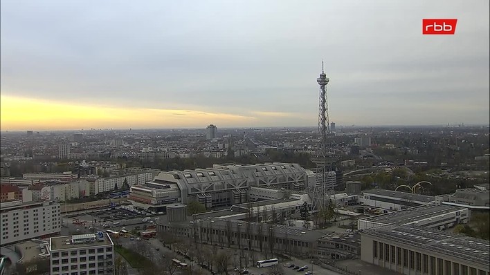 Archived image Webcam Theodor-Heuss-Platz in Berlin