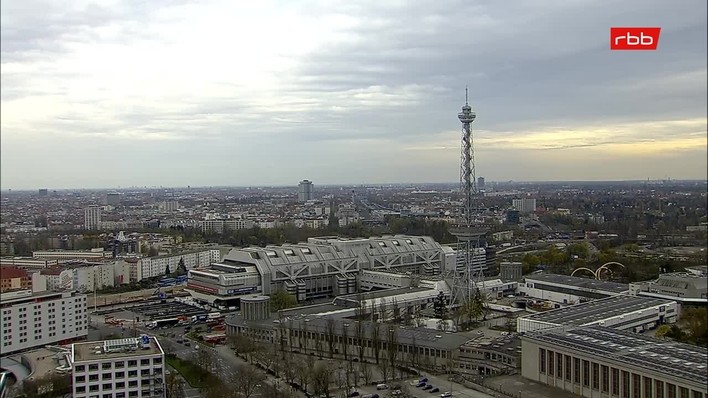Archiv Foto Webcam Berlin: Theodor-Heuss-Platz am Funkhaus