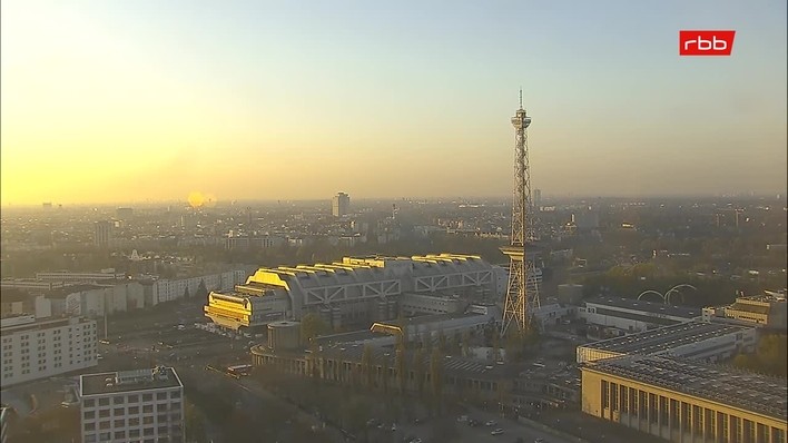 Archiv Foto Webcam Berlin: Theodor-Heuss-Platz am Funkhaus