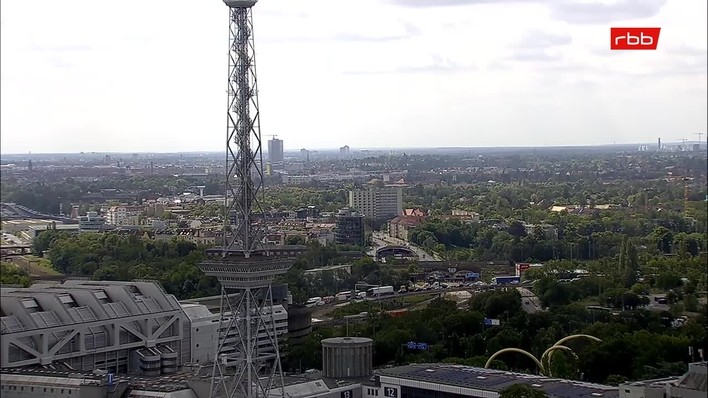 Archiv Foto Webcam Berlin: Theodor-Heuss-Platz am Funkhaus