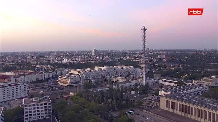 Archiv Foto Webcam Berlin: Theodor-Heuss-Platz am Funkhaus