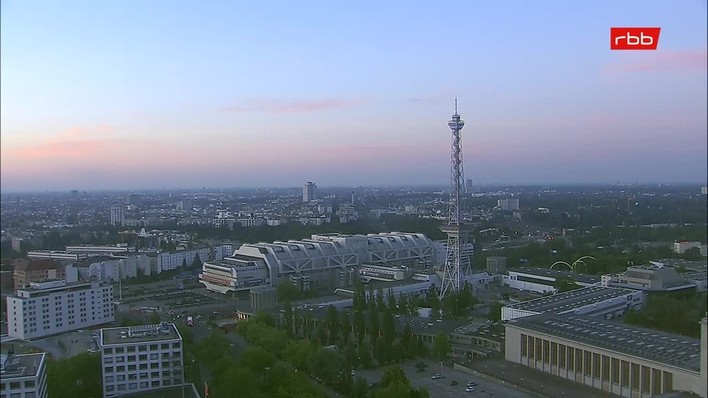 Archiv Foto Webcam Berlin: Theodor-Heuss-Platz am Funkhaus