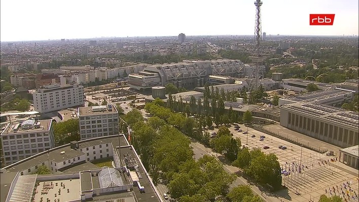 Archiv Foto Webcam Berlin: Theodor-Heuss-Platz am Funkhaus