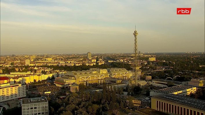 Archiv Foto Webcam Berlin: Theodor-Heuss-Platz am Funkhaus