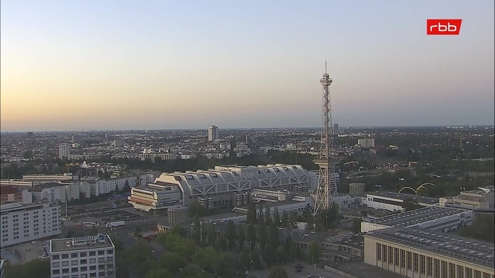 Archiv Foto Webcam Berlin: Theodor-Heuss-Platz am Funkhaus