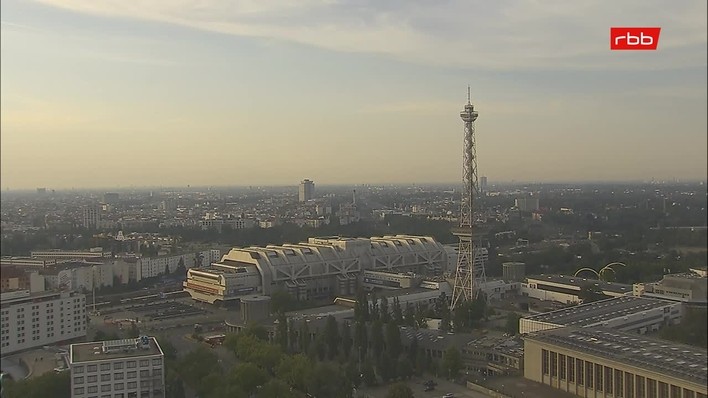 Archiv Foto Webcam Berlin: Theodor-Heuss-Platz am Funkhaus