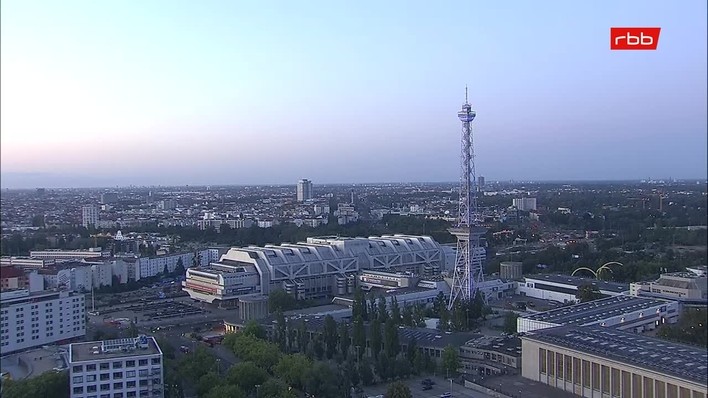 Archiv Foto Webcam Berlin: Theodor-Heuss-Platz am Funkhaus