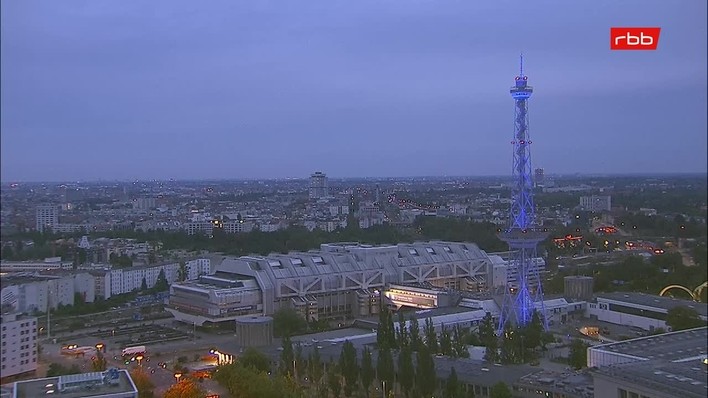 Archiv Foto Webcam Berlin: Theodor-Heuss-Platz am Funkhaus