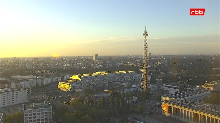 Archiv Foto Webcam Berlin: Theodor-Heuss-Platz am Funkhaus