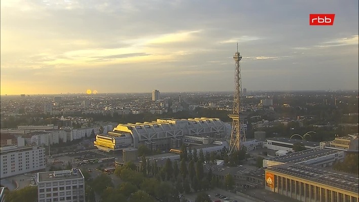 Archiv Foto Webcam Berlin: Theodor-Heuss-Platz am Funkhaus