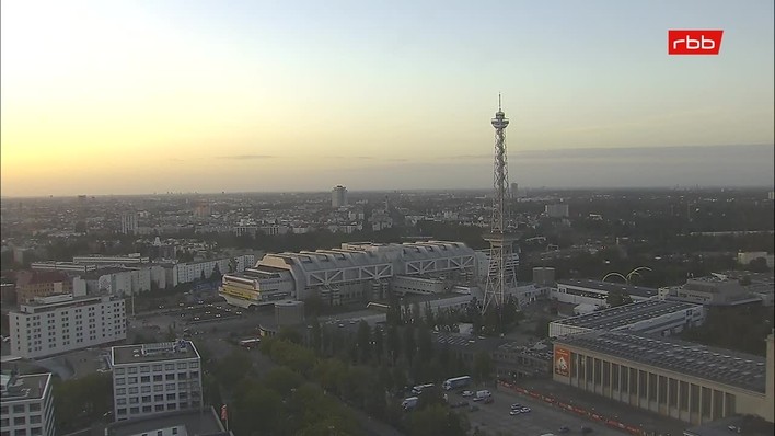 Archiv Foto Webcam Berlin: Theodor-Heuss-Platz am Funkhaus