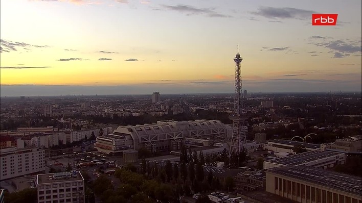 Archiv Foto Webcam Berlin: Theodor-Heuss-Platz am Funkhaus