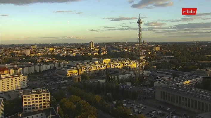 Archiv Foto Webcam Berlin: Theodor-Heuss-Platz am Funkhaus