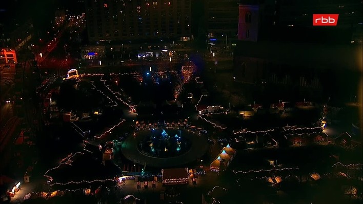 Archiv Foto Webcam Berlin: Rotes Rathaus und Berliner Dom