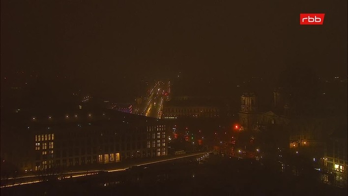 Archiv Foto Webcam Berlin: Rotes Rathaus und Berliner Dom